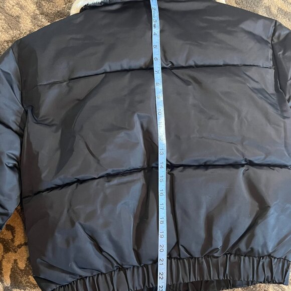 Abercrombie & Fitch Faux Fur Collar Mini Ultra Puffer Black Women's Medium - Picture 13 of 16